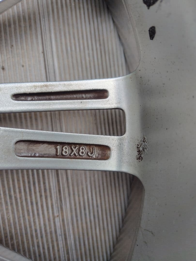 18インチ　ホイール　レオニス　ウェッズ　Weds　4本のうち２本　2／2