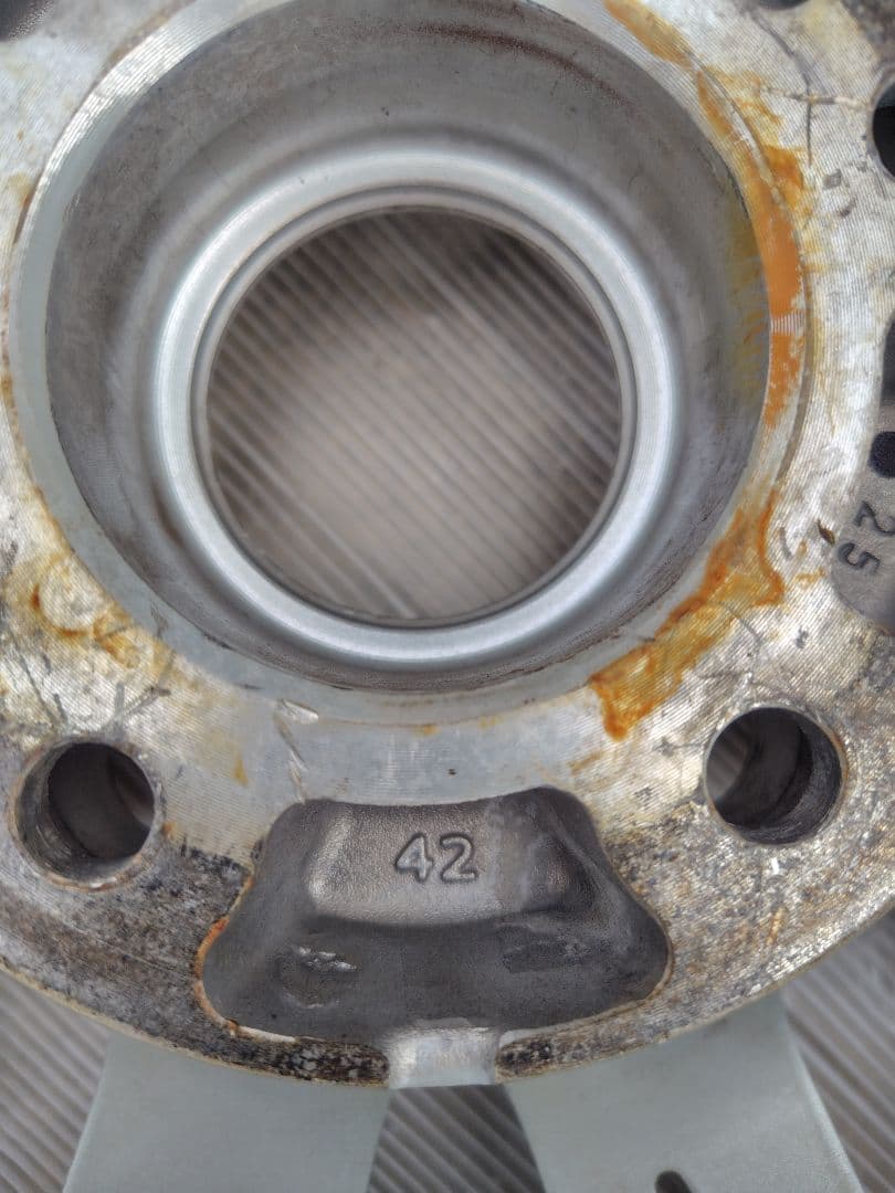 18インチ　ホイール　レオニス　ウェッズ　Weds　4本のうち２本　2／2