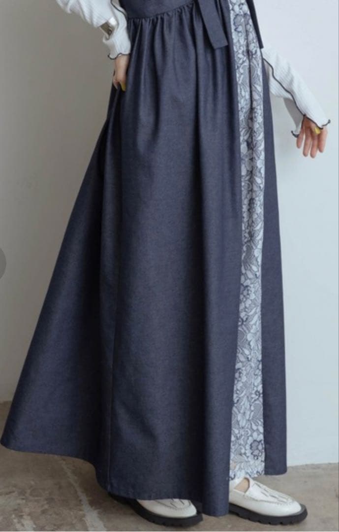 美品エイミーロウ　レース切り替えデニムワンピ　定価¥20000 サイズＦ