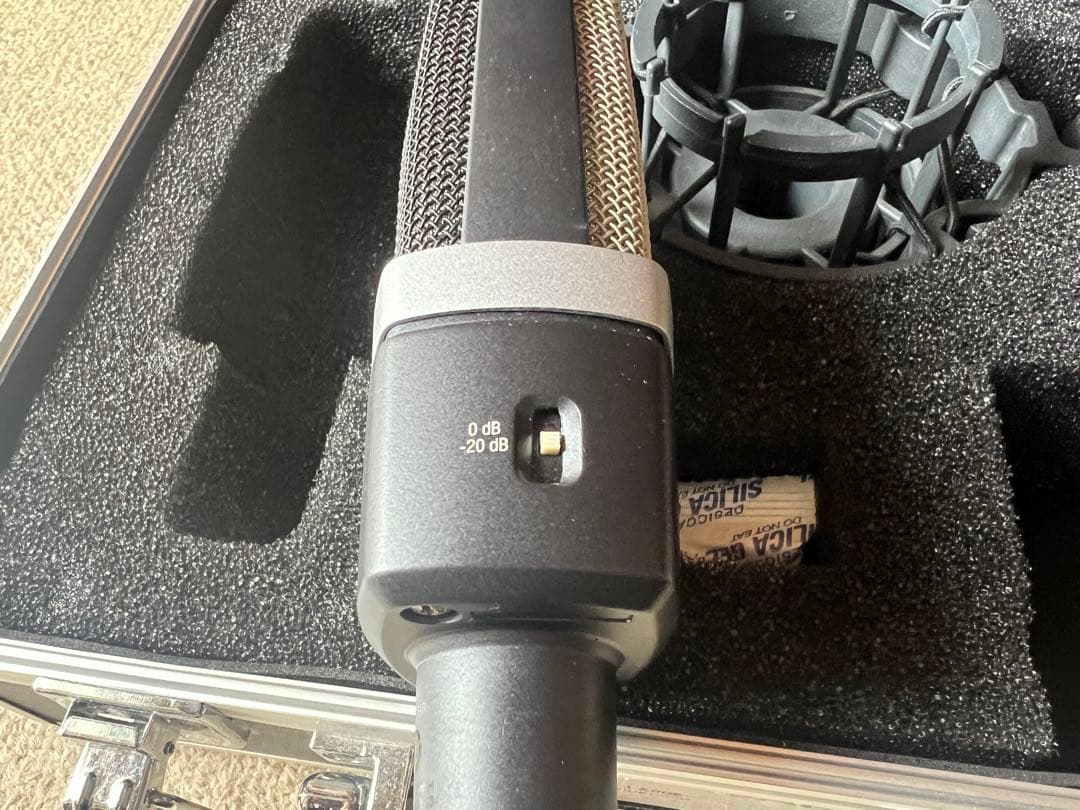 AKG C214 コンデンサーマイク 正規品 動作確認済み