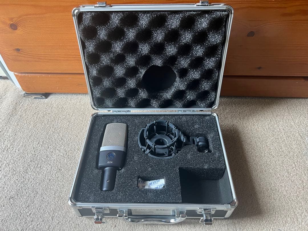 AKG C214 コンデンサーマイク 正規品 動作確認済み