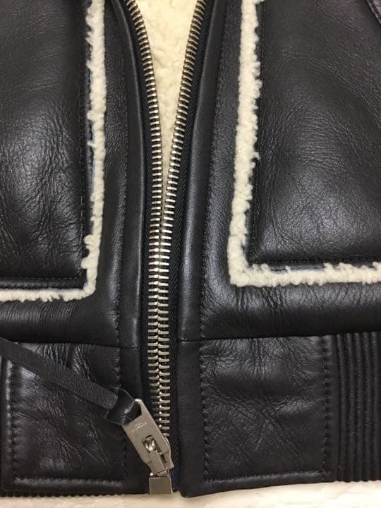 コーチリアルムートンコート