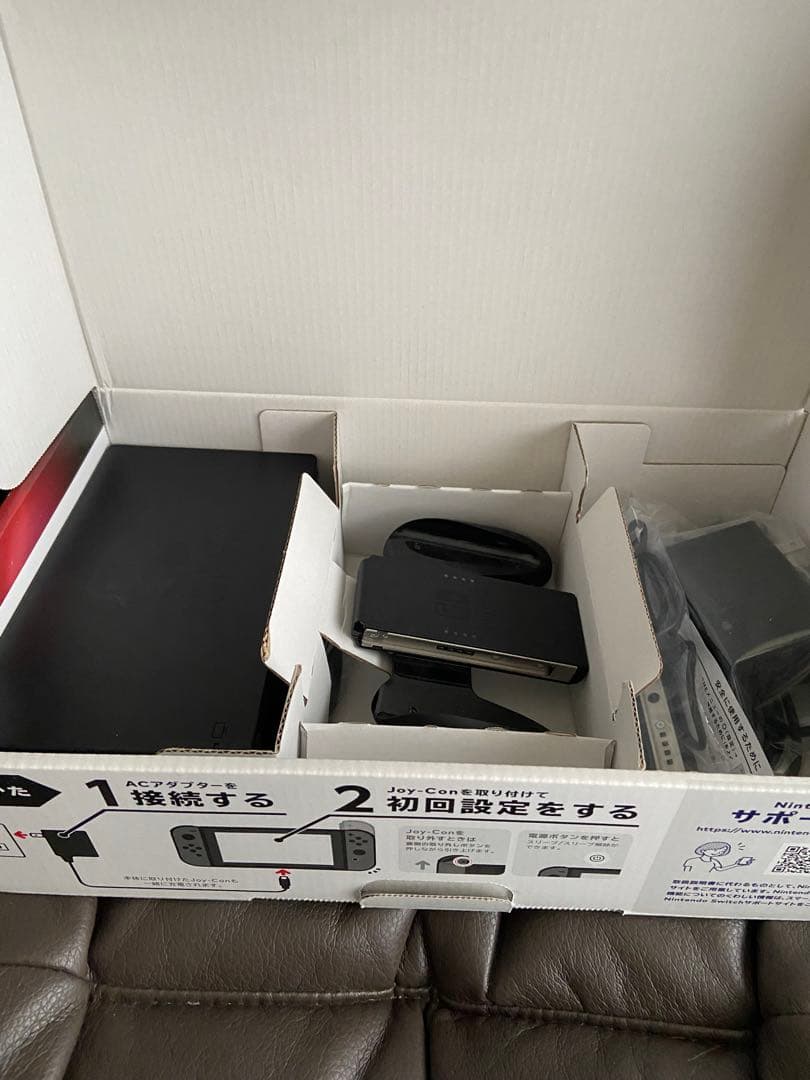 Nintendo Switch 本体 赤・青 Joy-Con