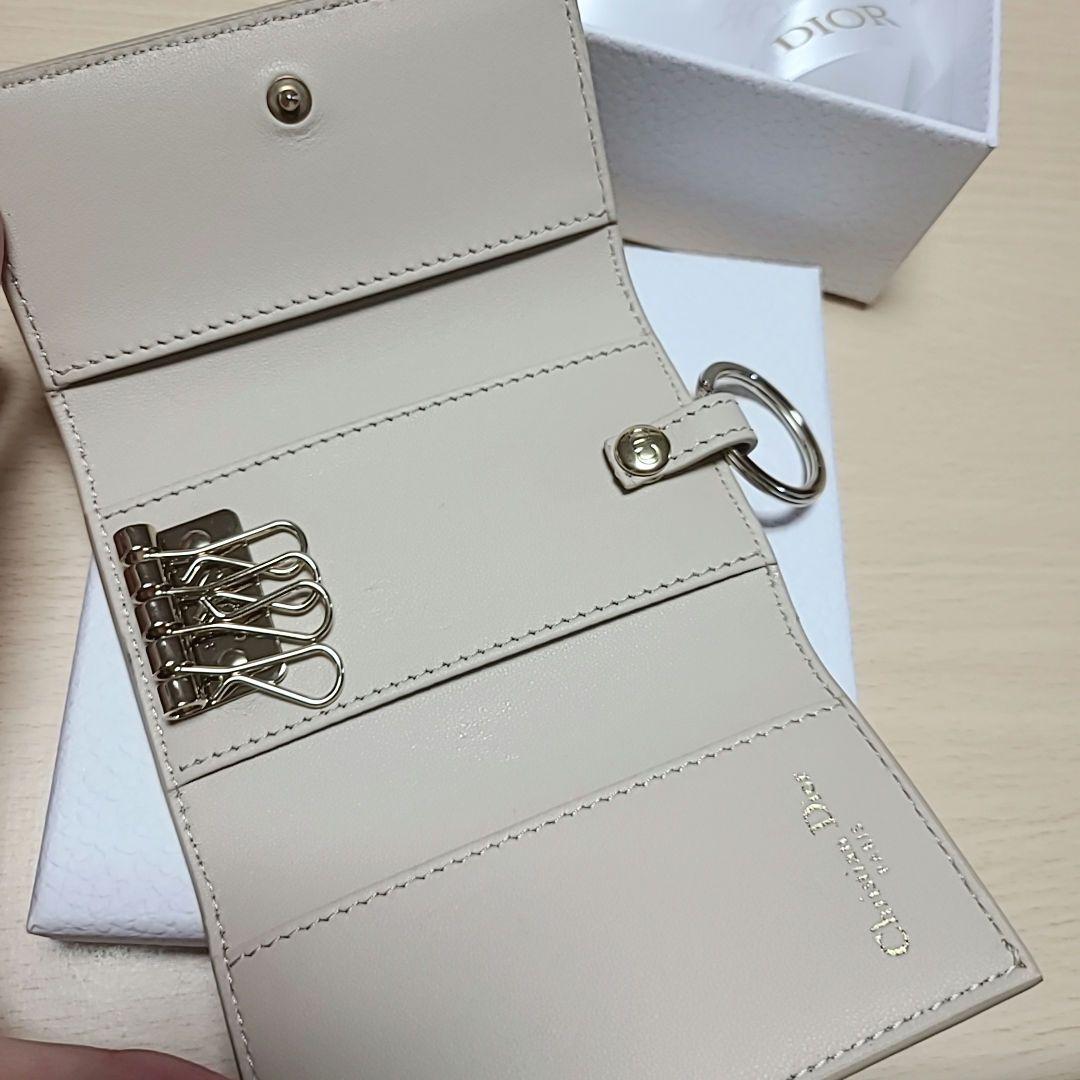 DIOR ベージュ レザー キーケース