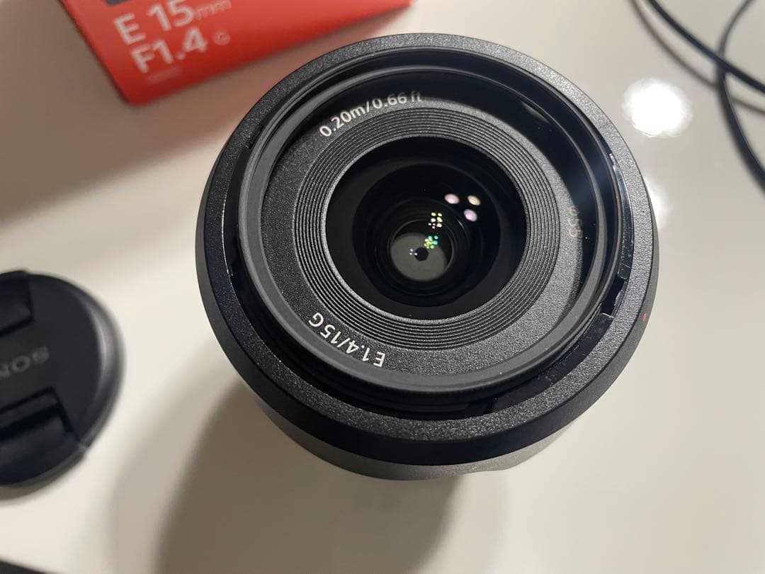 ソニー　E 15mmF1.4G カメラ　単焦点