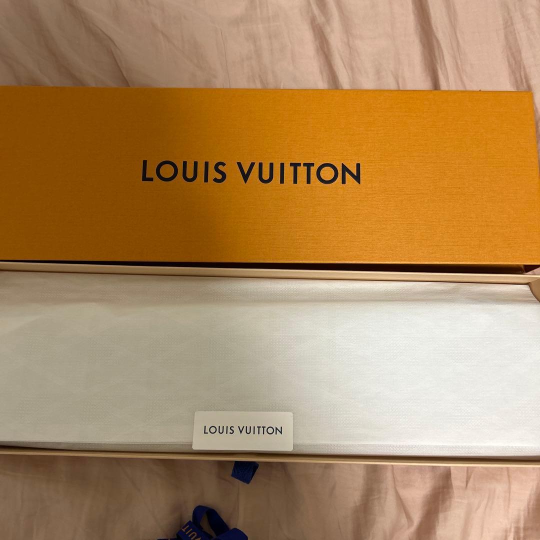 新品タグ付き　ネクタイ　モノグラム　グレー