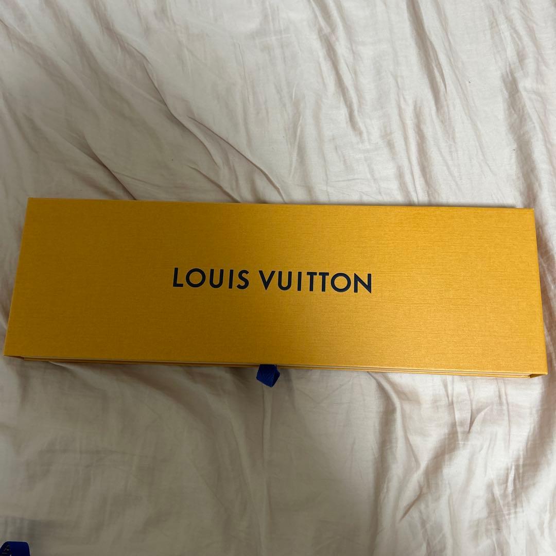 新品タグ付き　ネクタイ　モノグラム　グレー