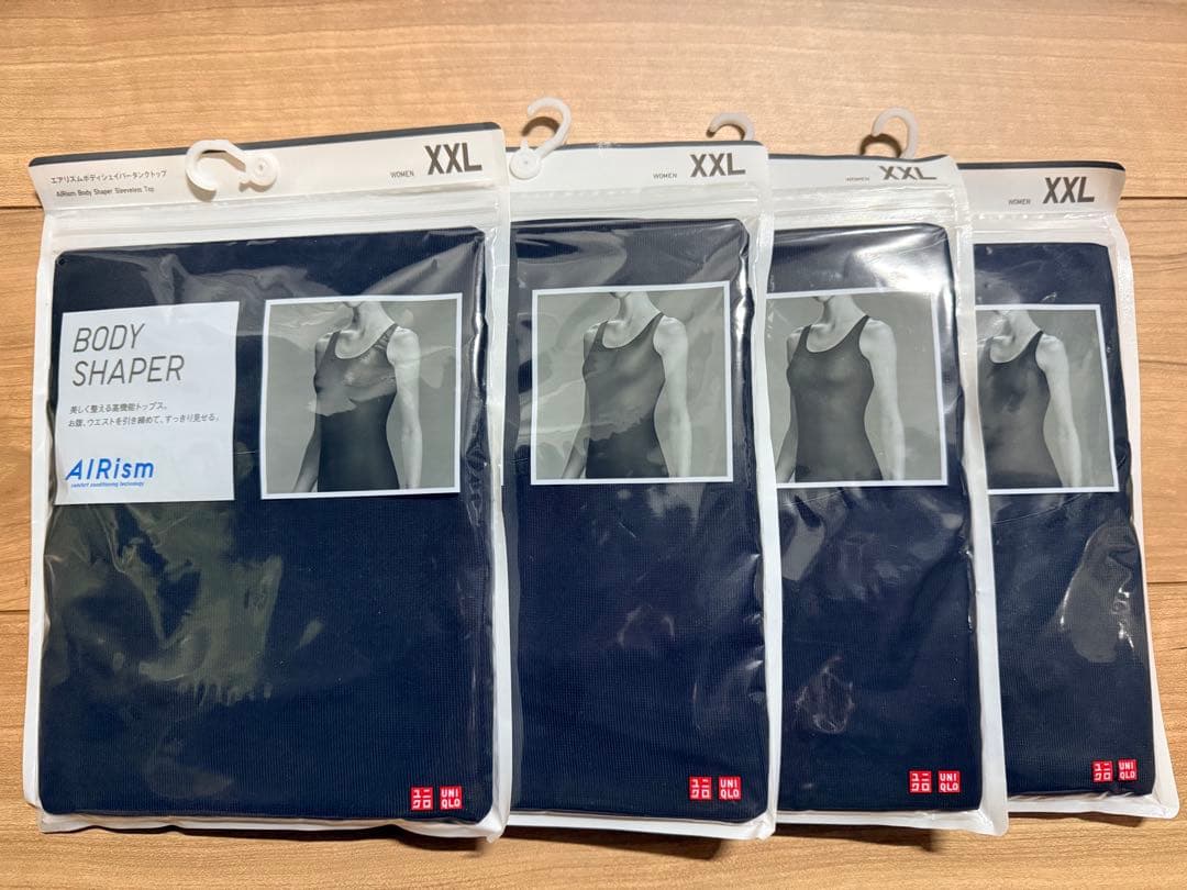 ユニクロエアリズム ボディシェイパータンクトップ XXLサイズ ブラック×4枚