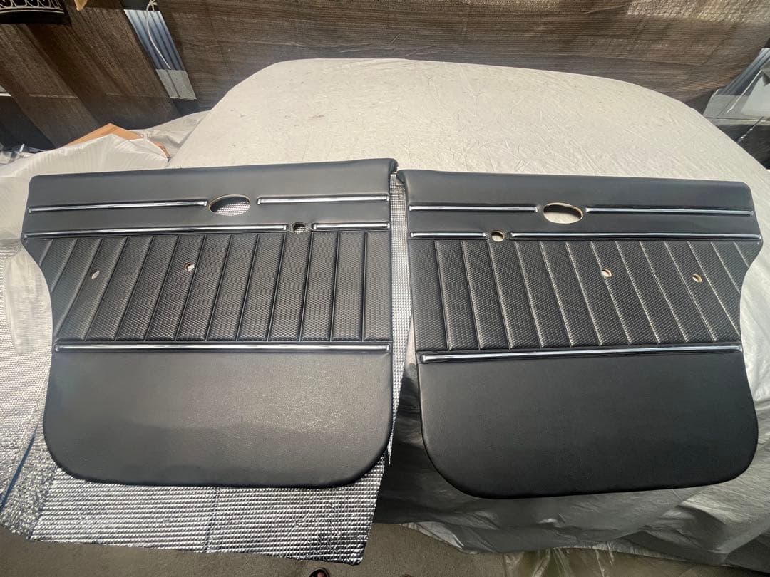 ハコスカ　ドアパネル　スカイライン　gc10 GTR GT