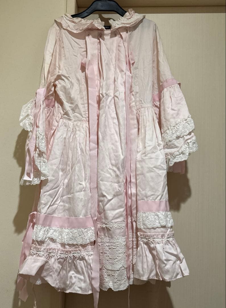 ローブ・ア・ラ・フランセーズワンピース、うさくみゃポシェット　ピンク