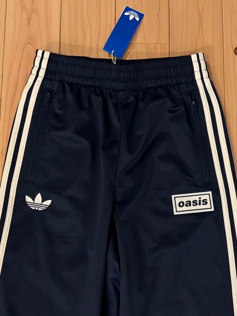 adidas Originals × Oasis ツアー トラックパンツ