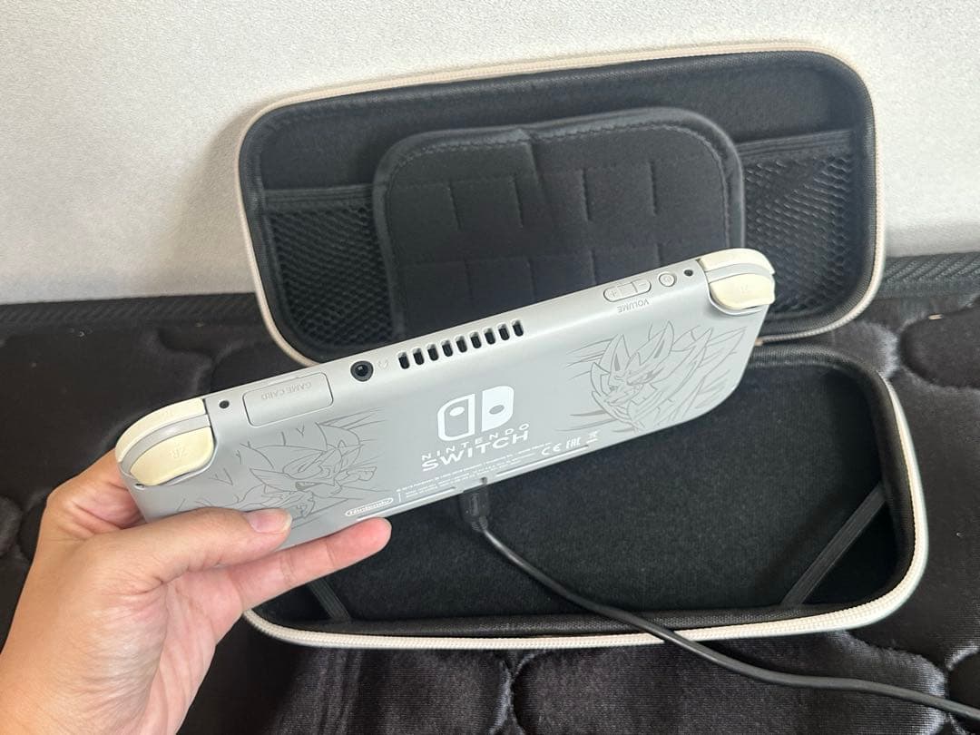 NintendoSwitchLite ポケモンザシアンザマゼンタ あつもりソフト