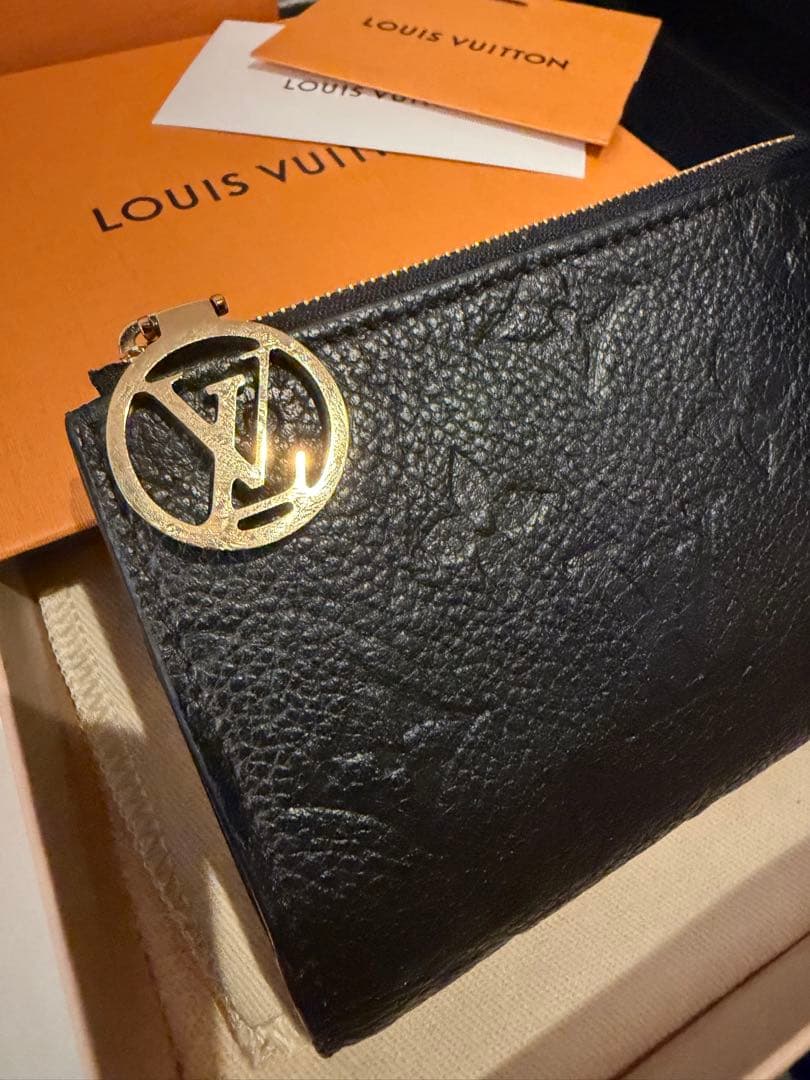 【極美品】Louis Vuittonミニ財布 ポルトフォイユリサ