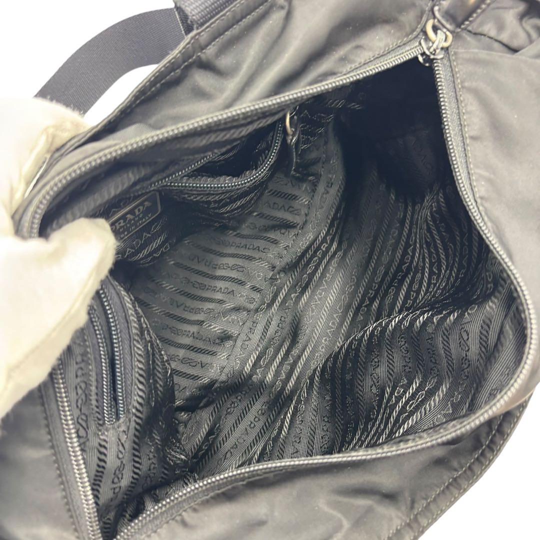 【極美品】PRADA プラダ ナイロン トートバッグ ブラック ロゴプレート