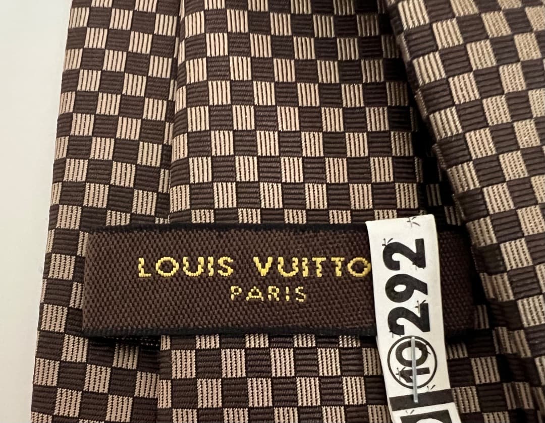 ルイ・ヴィトン ネクタイマイクロダミエ ブラウン
