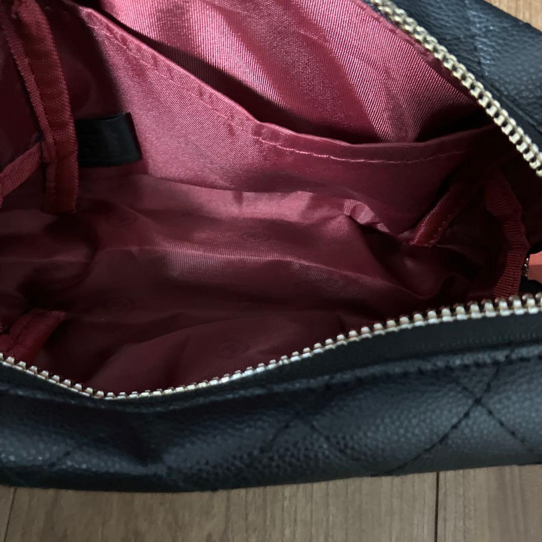 シャネル　ノベルティ　ポーチショルダー　箱付き