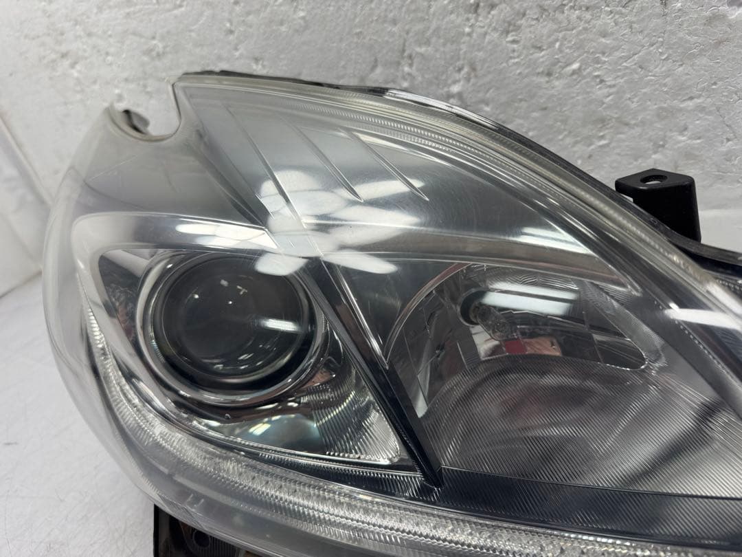 プリウスZVW30後期ヘッドライト左右セットキセノHIDレベ付コイト47-52