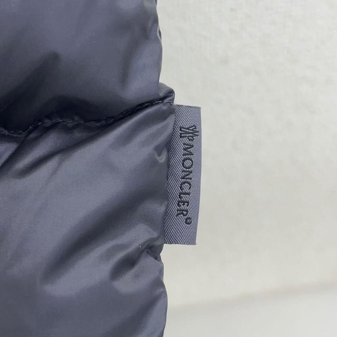 美品 ☆モンクレール☆ ダウンベスト フード付き ネイビー