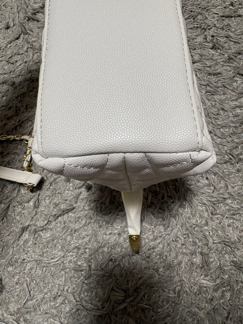 ⑨シャネル　ホワイト　チェーンバッグ　ノベルティ