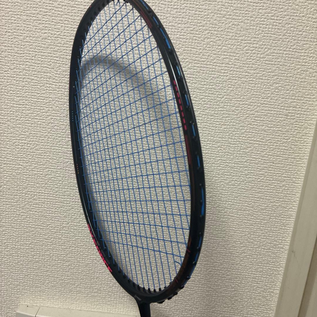 リーニン AXFORCE80 4U 美品 バドミントンラケット