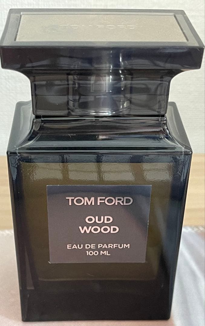 香水(男性用) TOM FORD OUDWOOD Eau de Parfum EDP 100ml