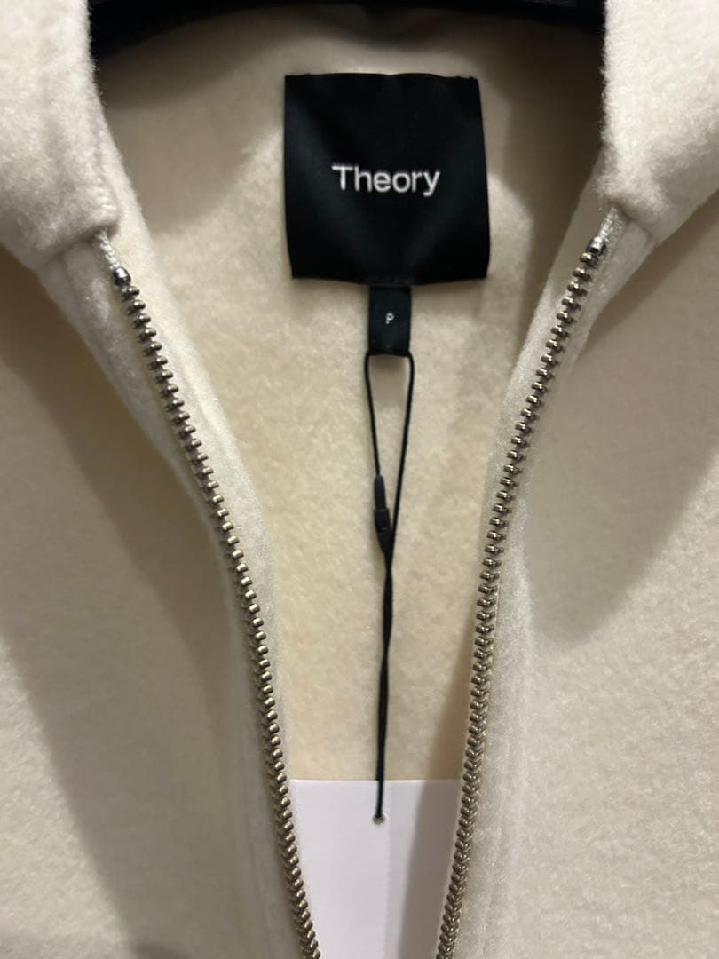 新品　Theory フーディー ベスト ジレ アイボリー