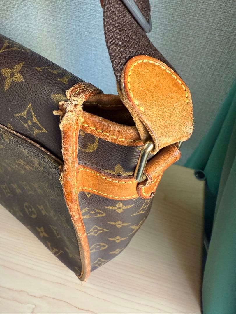 値下げ中LOUIS VUITTON ルイ ヴィトン モノグラム ジベシエールGM