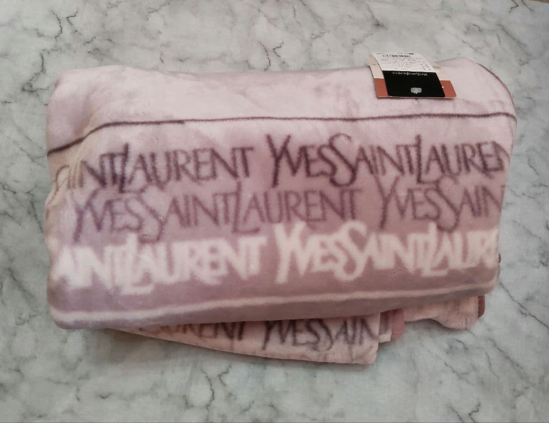 イヴサンローラン ロゴ ブランケット ハーフケット 毛布 ひざ掛け 膝掛け レア