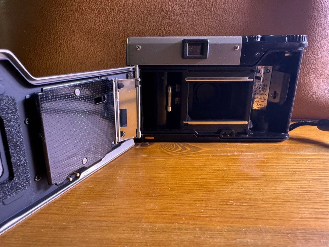 ジャンク品　CONTAX T3 フィルムカメラ