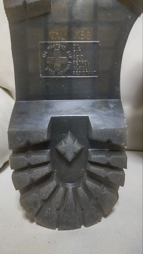 ベ*ン様 ドクターマーチン 厚底 チェルシー 黒 UK9 サイドゴアブーツ QU