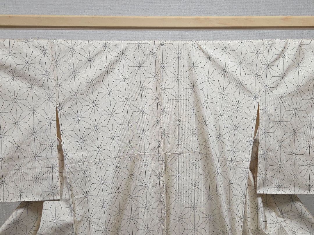 C◆着物くつろぎ 白大島紬 アンサンブル 着物羽織セット 麻の葉 袷 正絹 着物