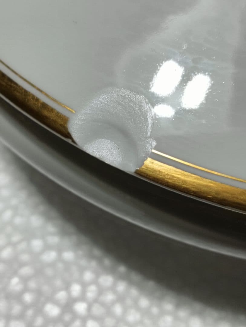 李朝家紋入りスープ皿