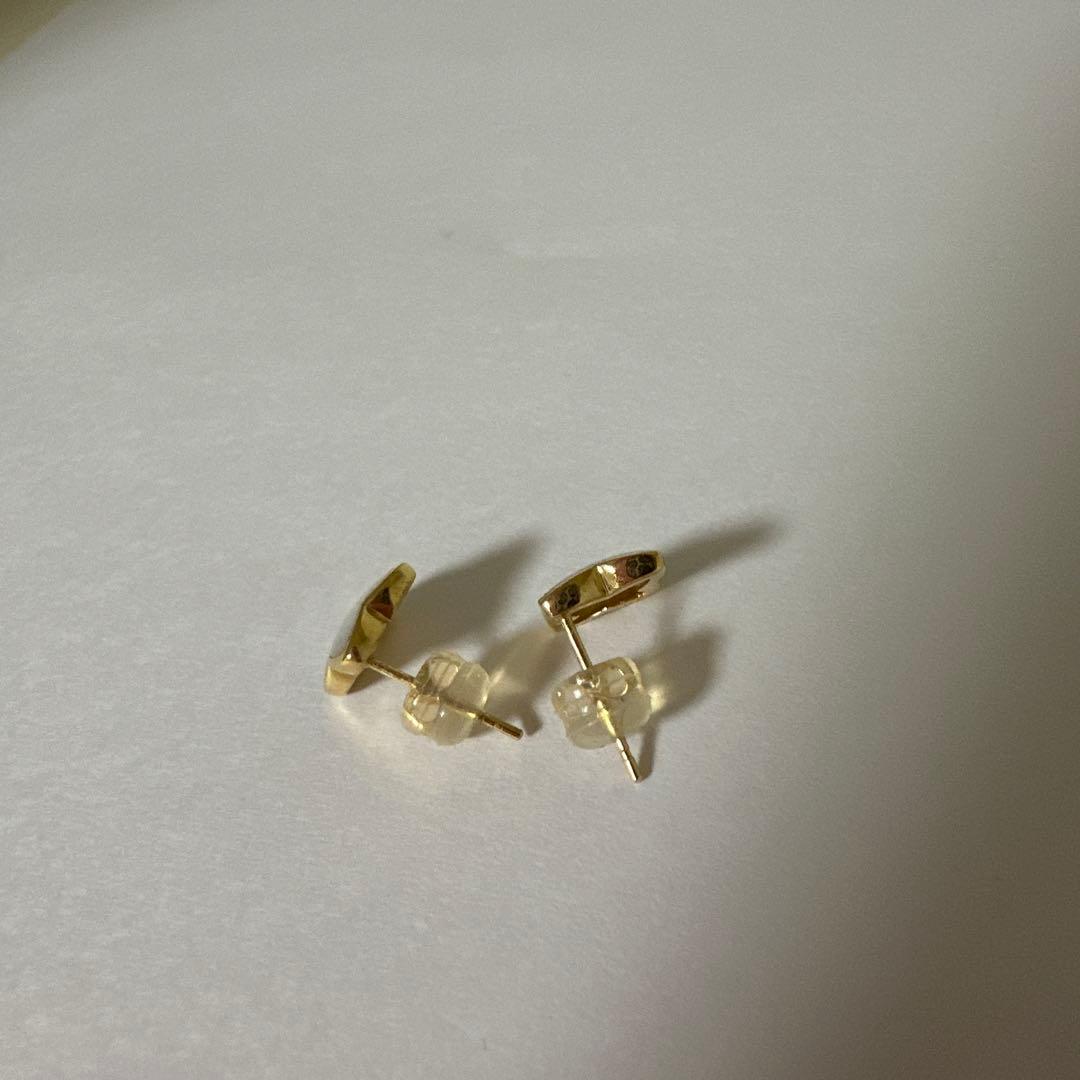 バンドーム青山K18イエローゴールド フラワーモチーフピアス