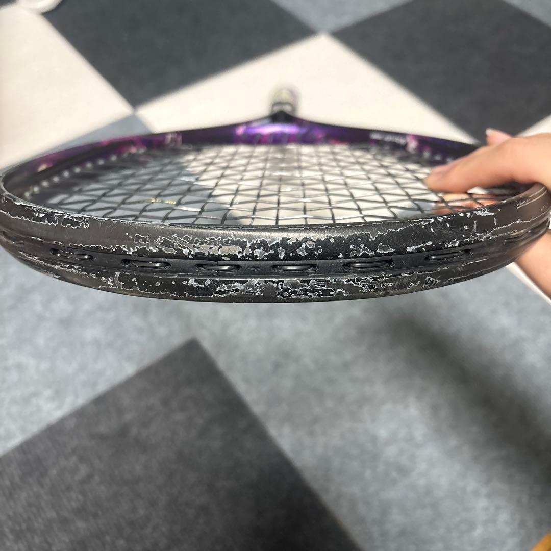 軟式テニスラケット 黒と紫