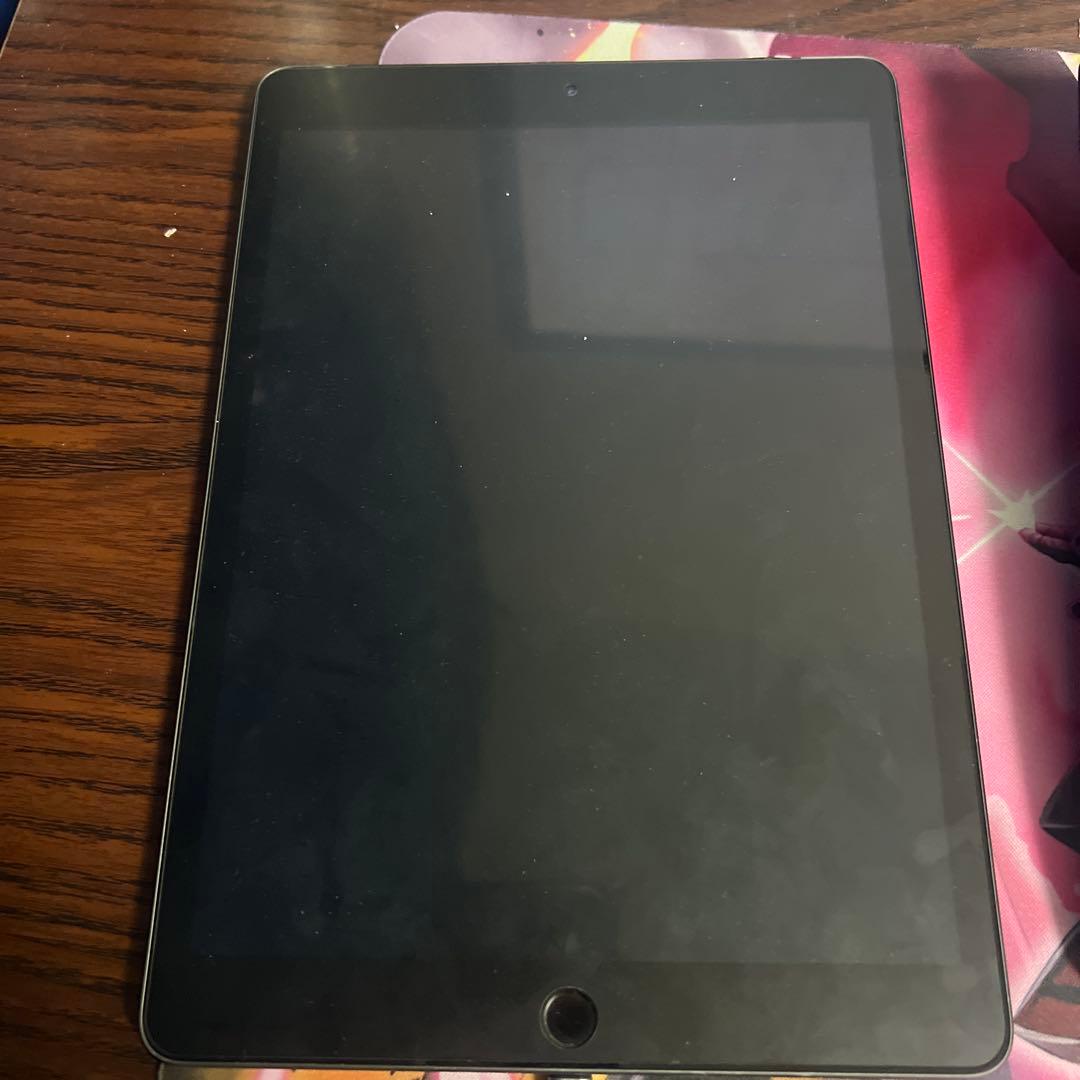 iPad 第７世代 32GB wifiモデル シルバー 値下げ交渉あり