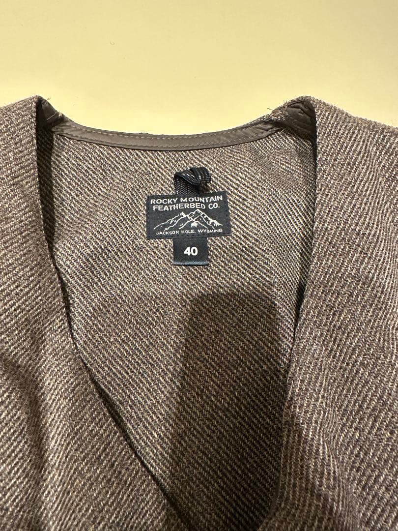 ROCKY MOUNTAIN FEATHERBED CO. ダウンベスト 40