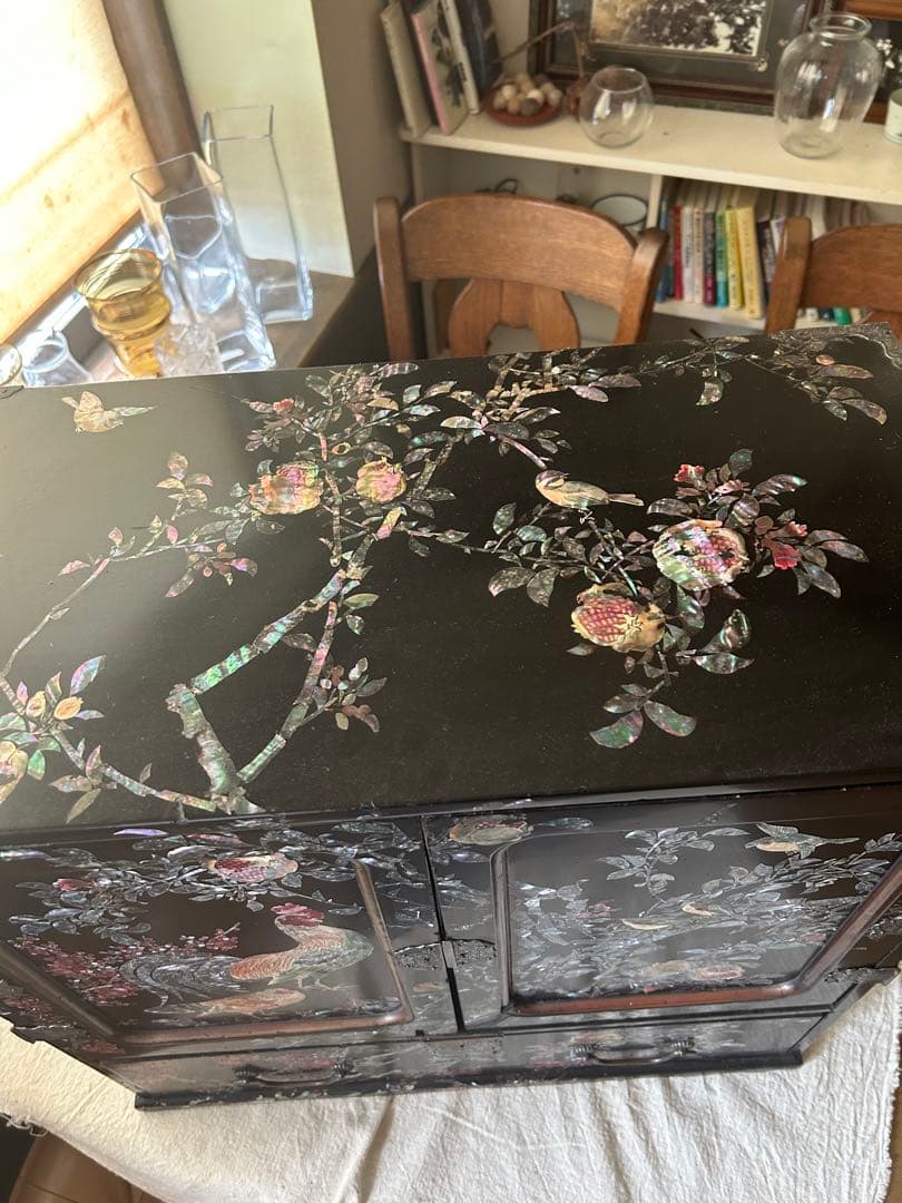 ①螺鈿細工　箪笥　アンティーク　難あり