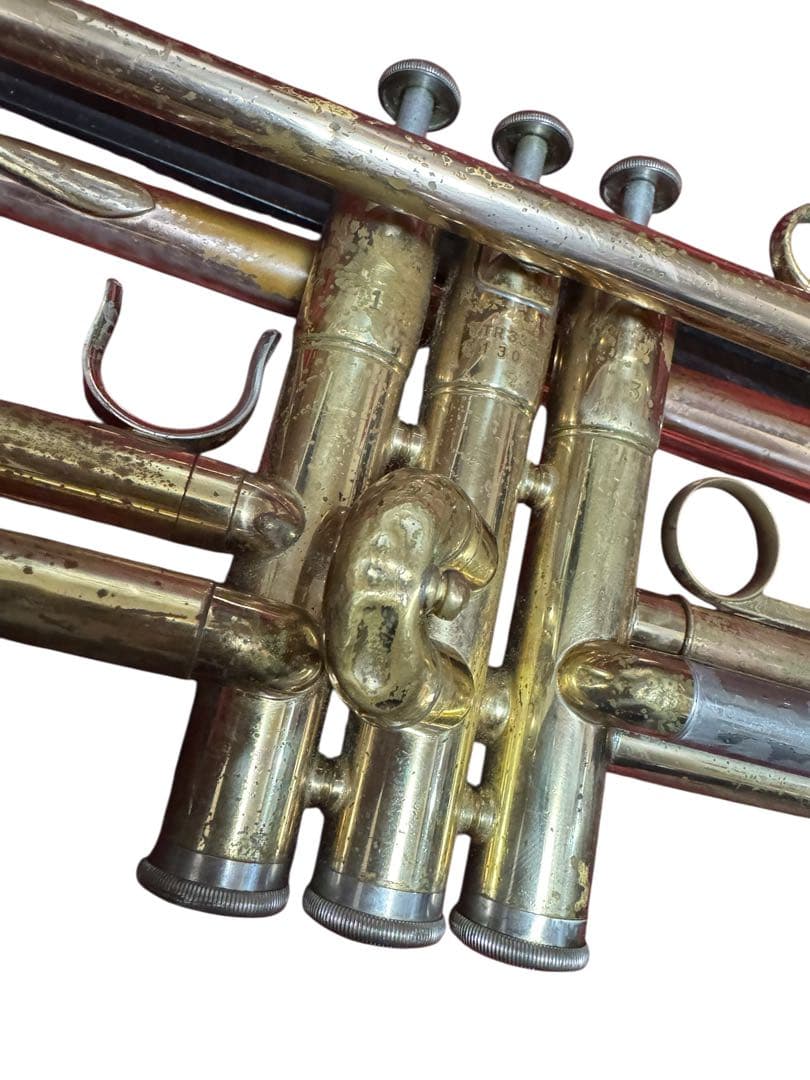 ジャンク 赤ベルYAMAHA トランペット YTR-3320 マウスピース付