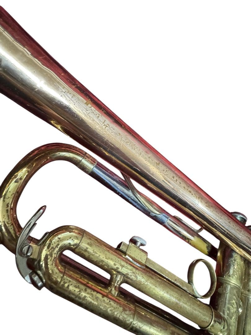ジャンク 赤ベルYAMAHA トランペット YTR-3320 マウスピース付