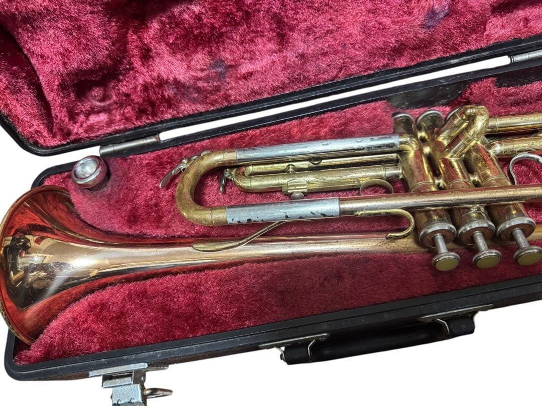 ジャンク 赤ベルYAMAHA トランペット YTR-3320 マウスピース付