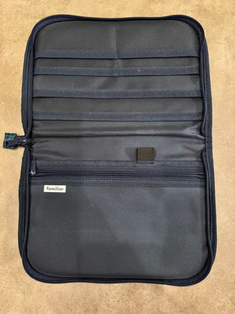 【完売品】ファミリア　familiar 母子手帳ケース