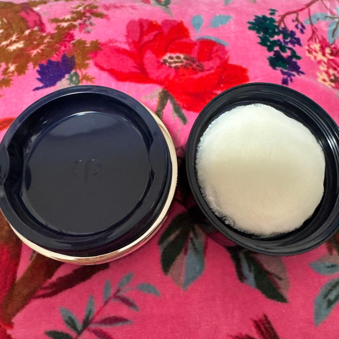 クレ・ド・ポーボーテ プードルトランスパラントn M 1ライト