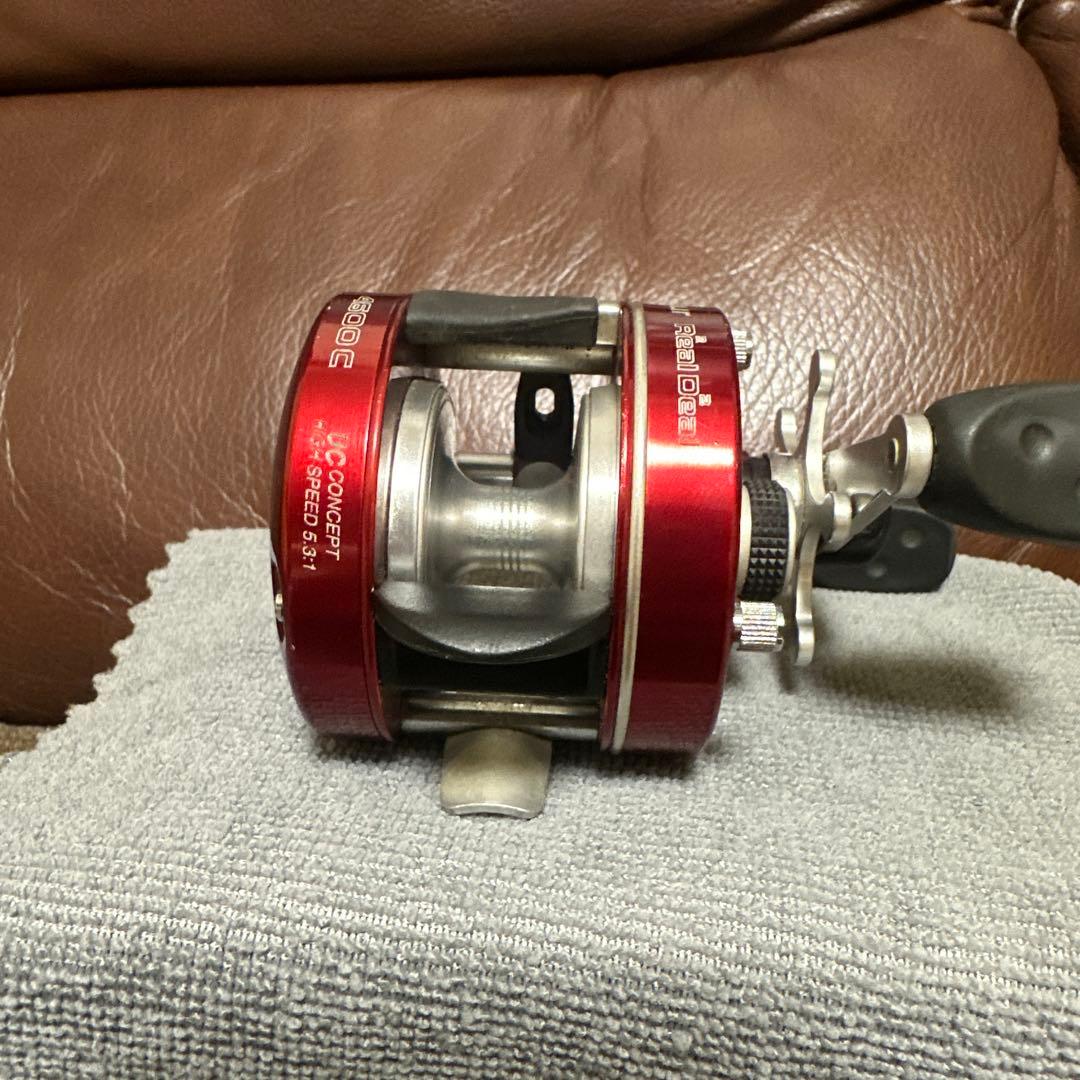 Abu Garcia アンバサダー　4600C 右ハンドル