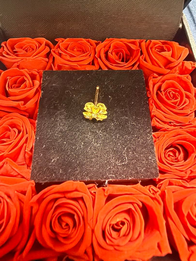 魔*ク様 CHプラススタッド22Kパヴェダイヤ