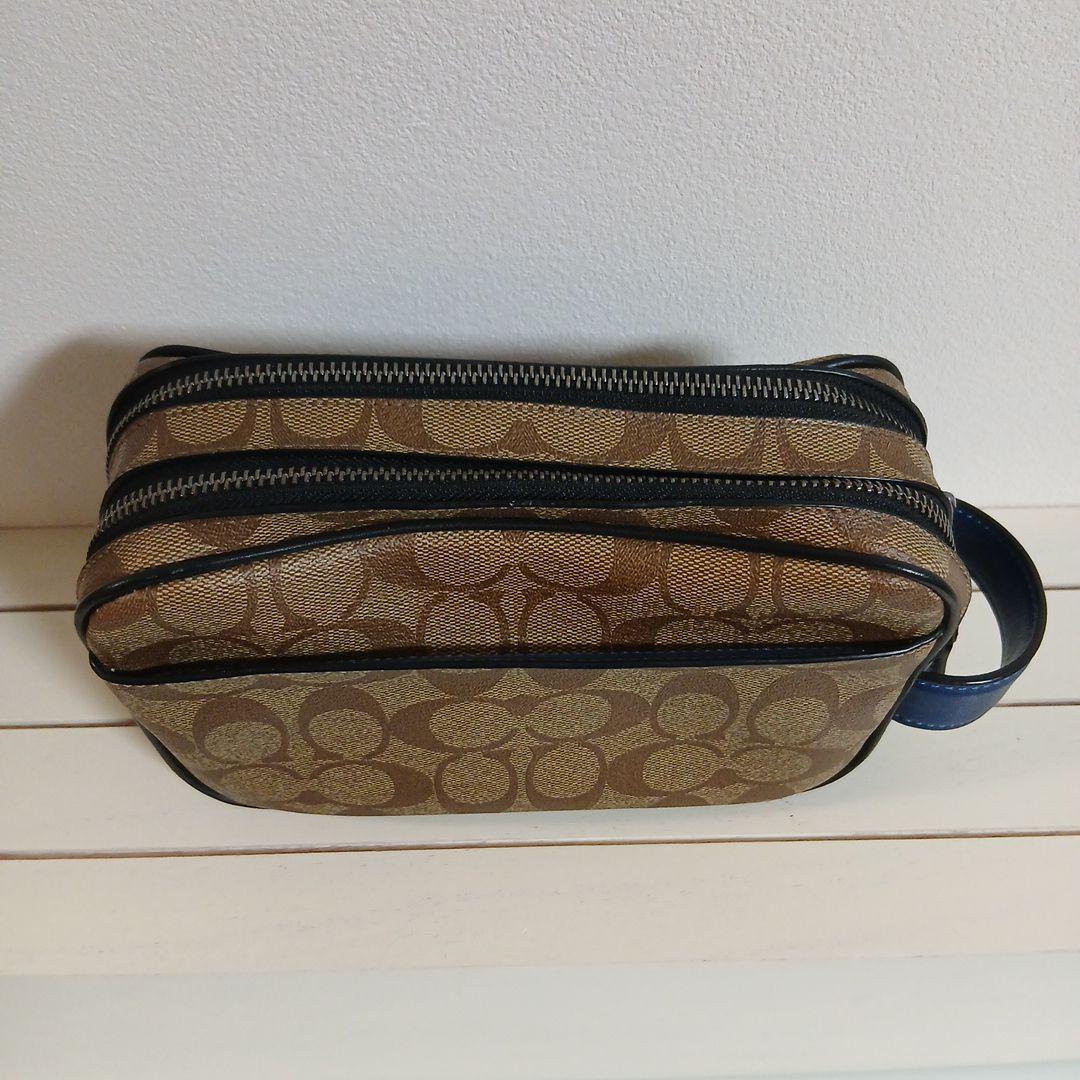 COACH ダブルジッパー バッグ　シグネチャー