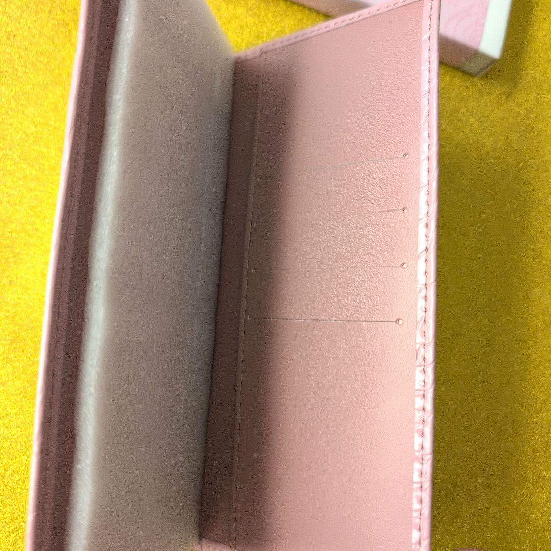 【新品未使用】皇居 長財布 ピンク クロコ型押 牛革 財布 菊の御紋