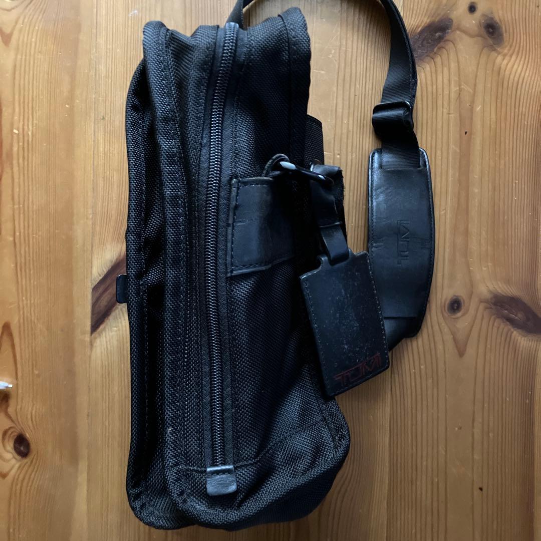 【美品】TUMI ショルダーバッグ