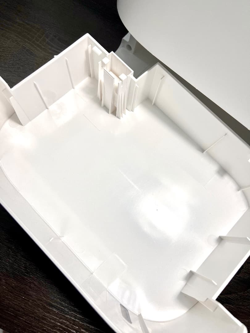 デシカント式衣類乾燥除湿機 除湿量10L/日　新品　木造24畳鉄筋48畳