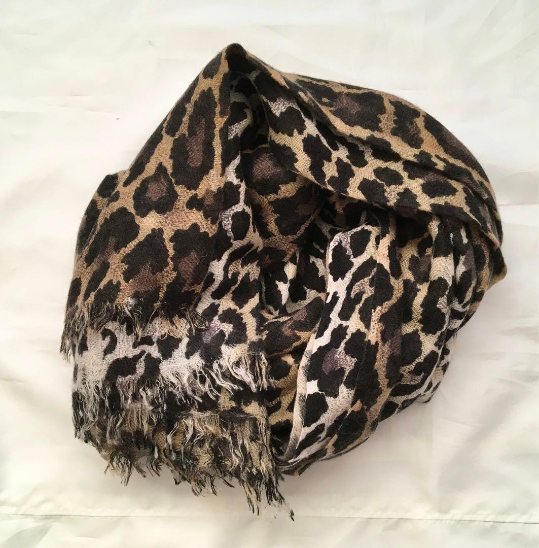 douce groireドゥースグロア ブラウン系 レオパール柄 ストール