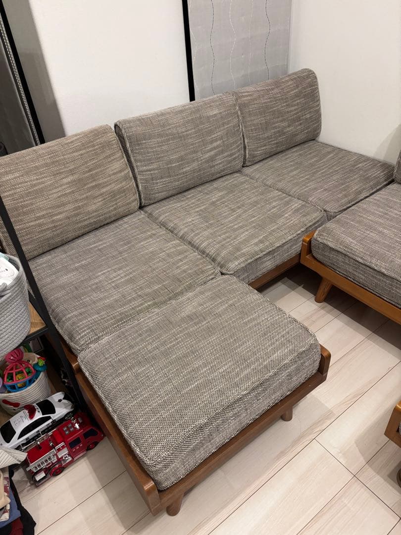 hya☆　3人掛けソファー　ウォルナットカラーページ